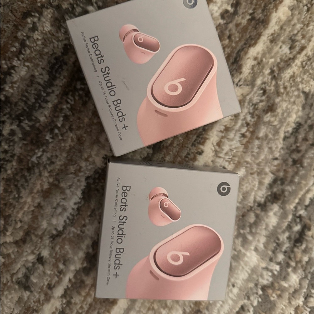 Beats Studio Buds+ in Pink